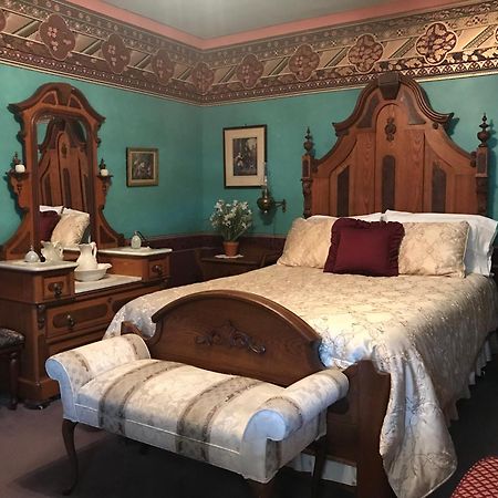 Grand Victorian B&B Inn Bellaire Oda fotoğraf