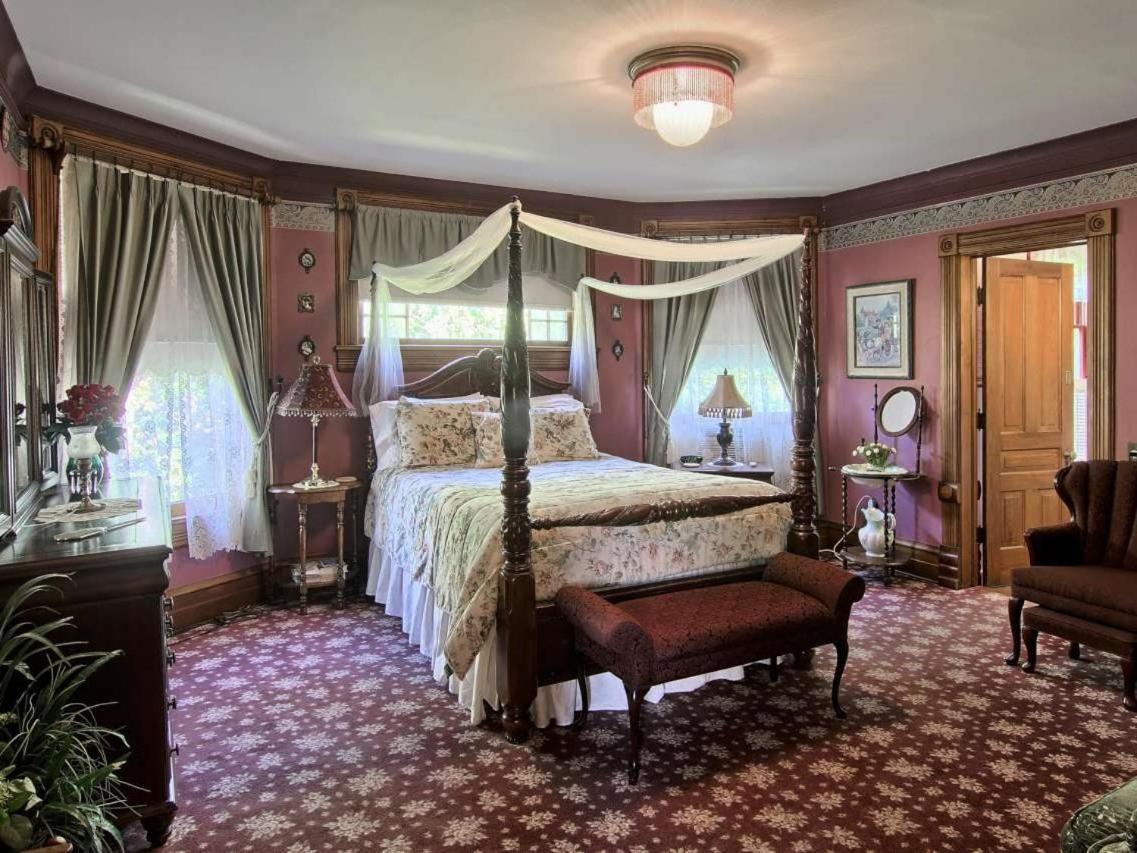 Grand Victorian B&B Inn Bellaire Oda fotoğraf